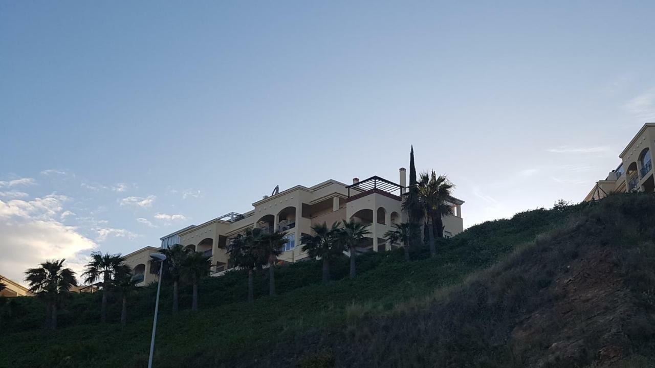 El FaroResidential Alazan公寓 外观 照片